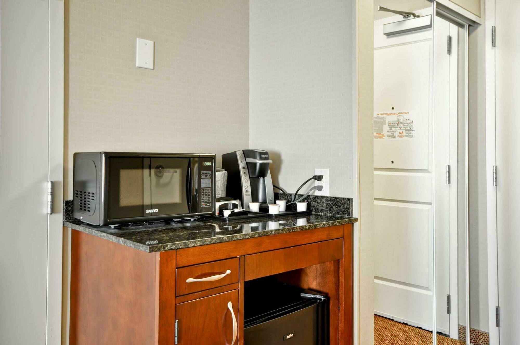 Hilton Garden Inn Blacksburg University Exterior foto